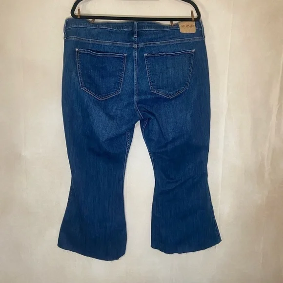Hollister women's 34 short high rise vintage flare denim w/ raw hem EUC - Picture 5 of 5